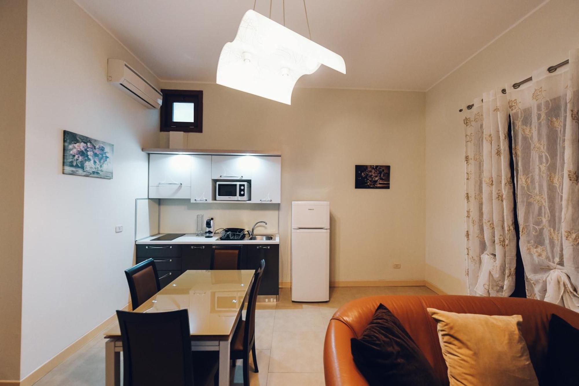 Verso Oriente Brindisi Exteriör bild